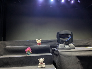スタッフ