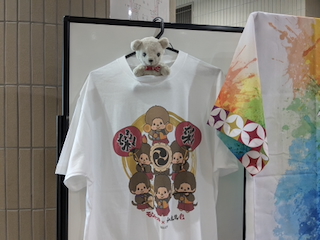Tシャツ